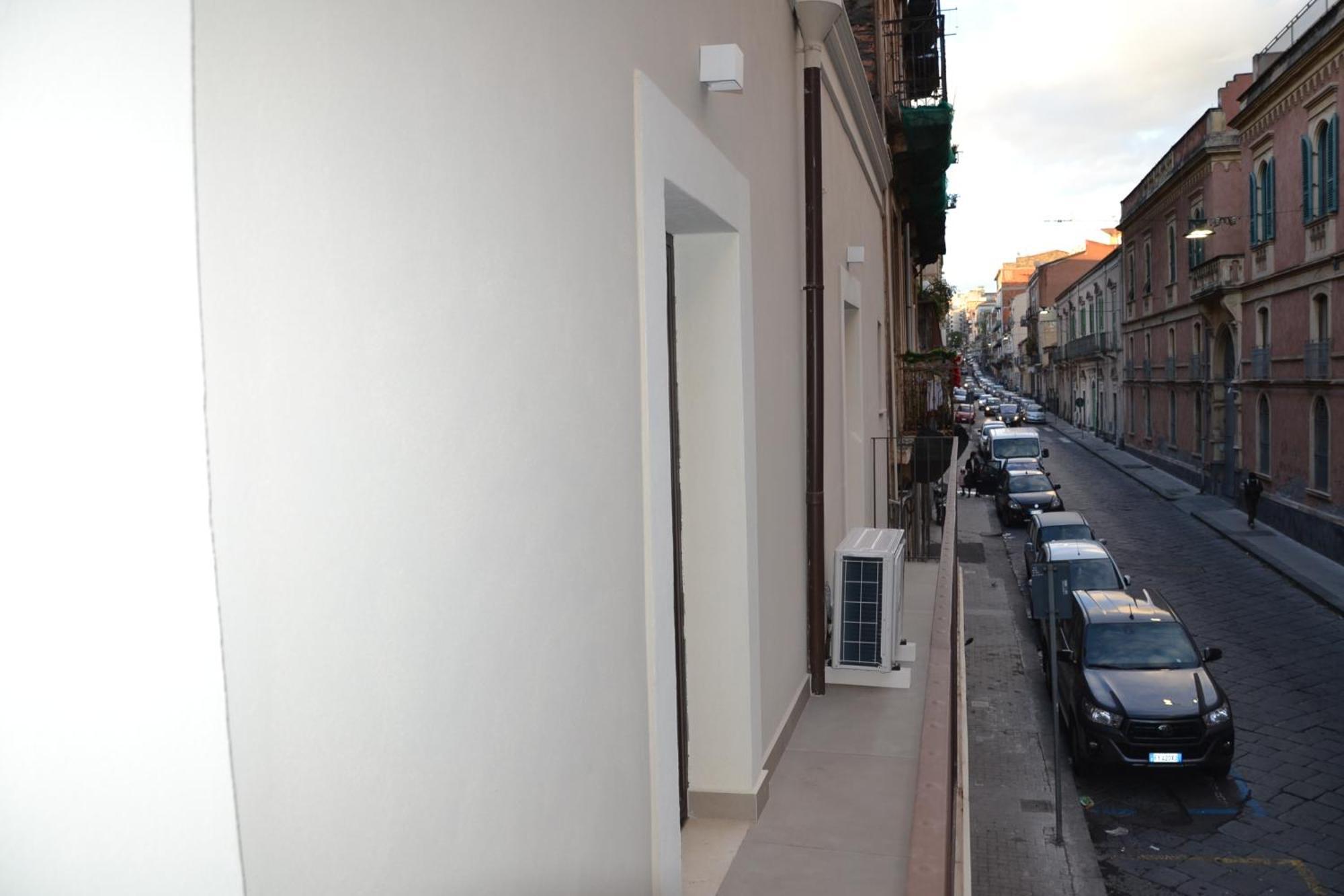Suite Caronda CTA Exterior foto